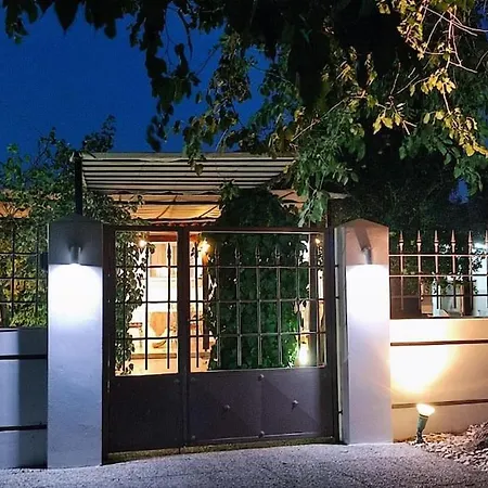 Garden House * Nafplio