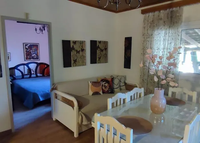 Garden House * Nauplia